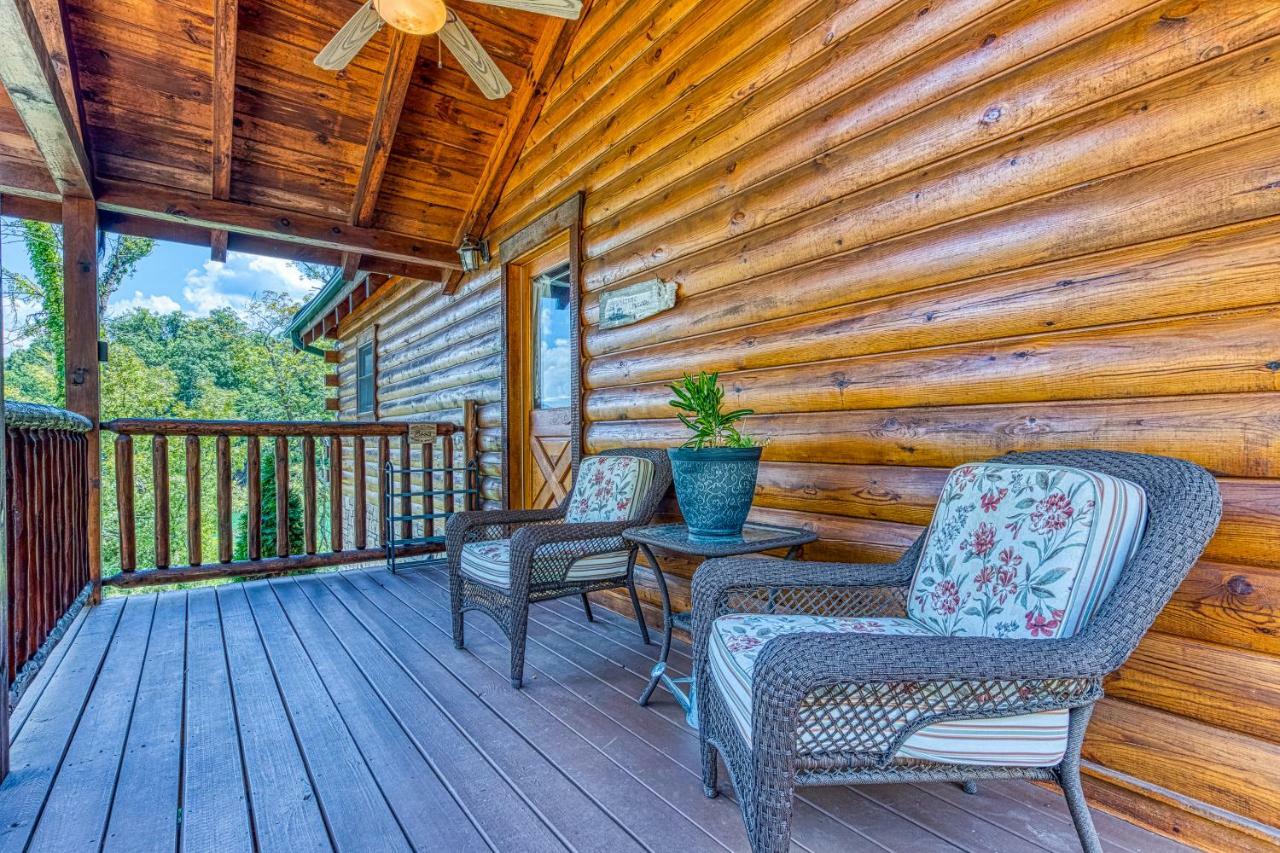 Majestic Lakefront Lodge Sevierville Ngoại thất bức ảnh