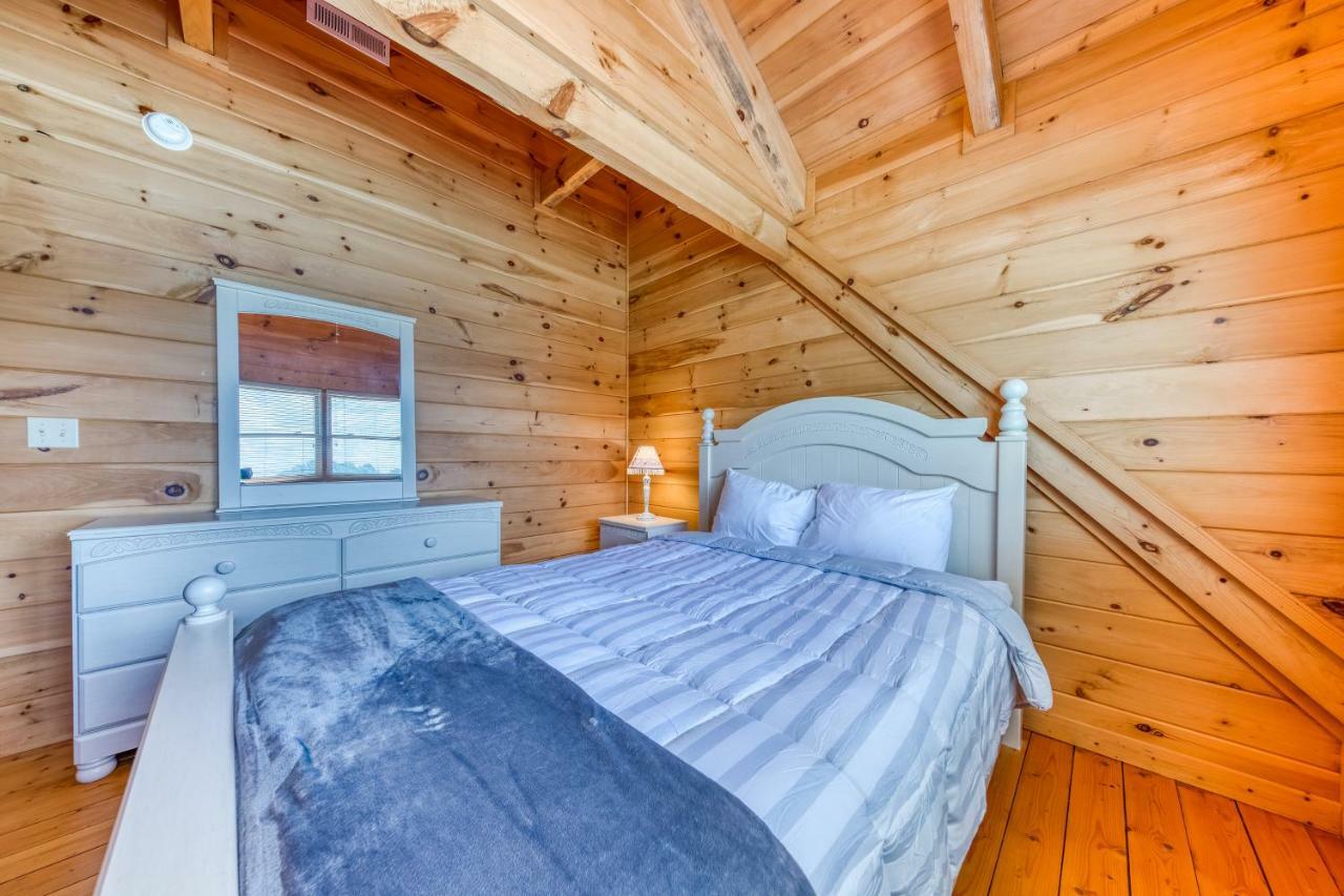 Majestic Lakefront Lodge Sevierville Ngoại thất bức ảnh