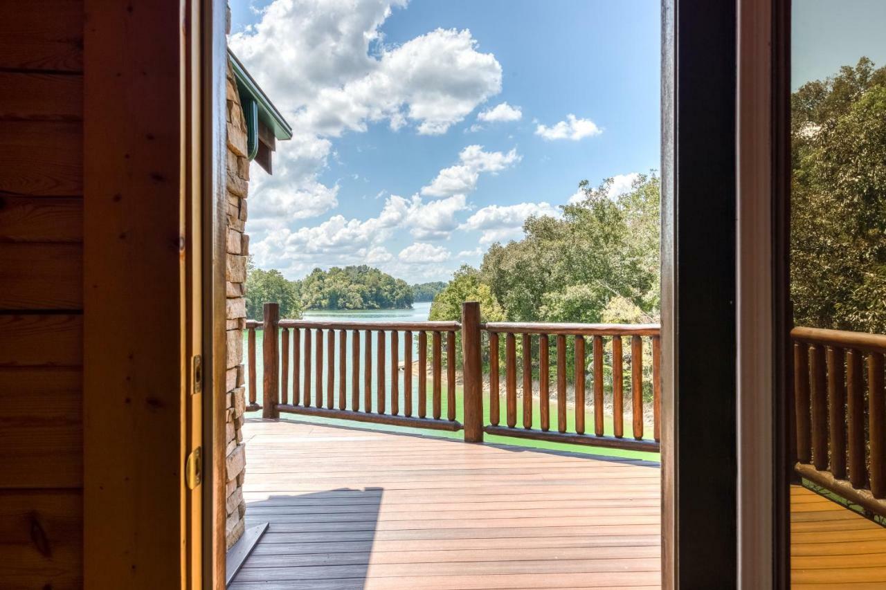 Majestic Lakefront Lodge Sevierville Ngoại thất bức ảnh