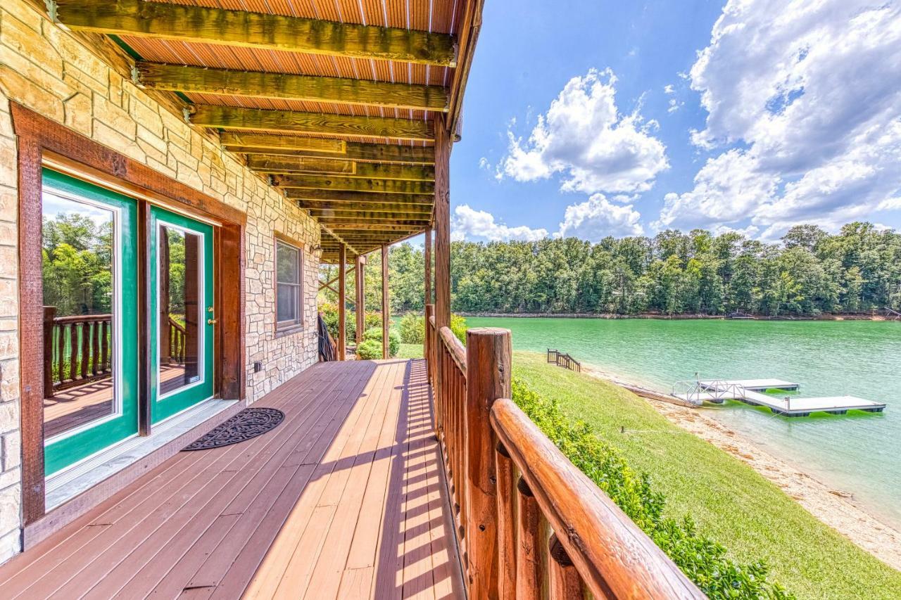 Majestic Lakefront Lodge Sevierville Ngoại thất bức ảnh