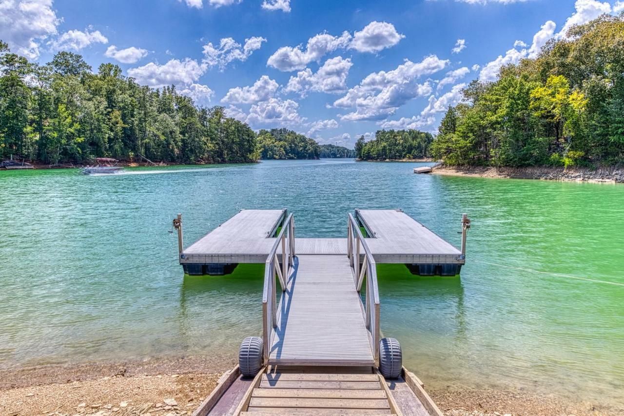 Majestic Lakefront Lodge Sevierville Ngoại thất bức ảnh