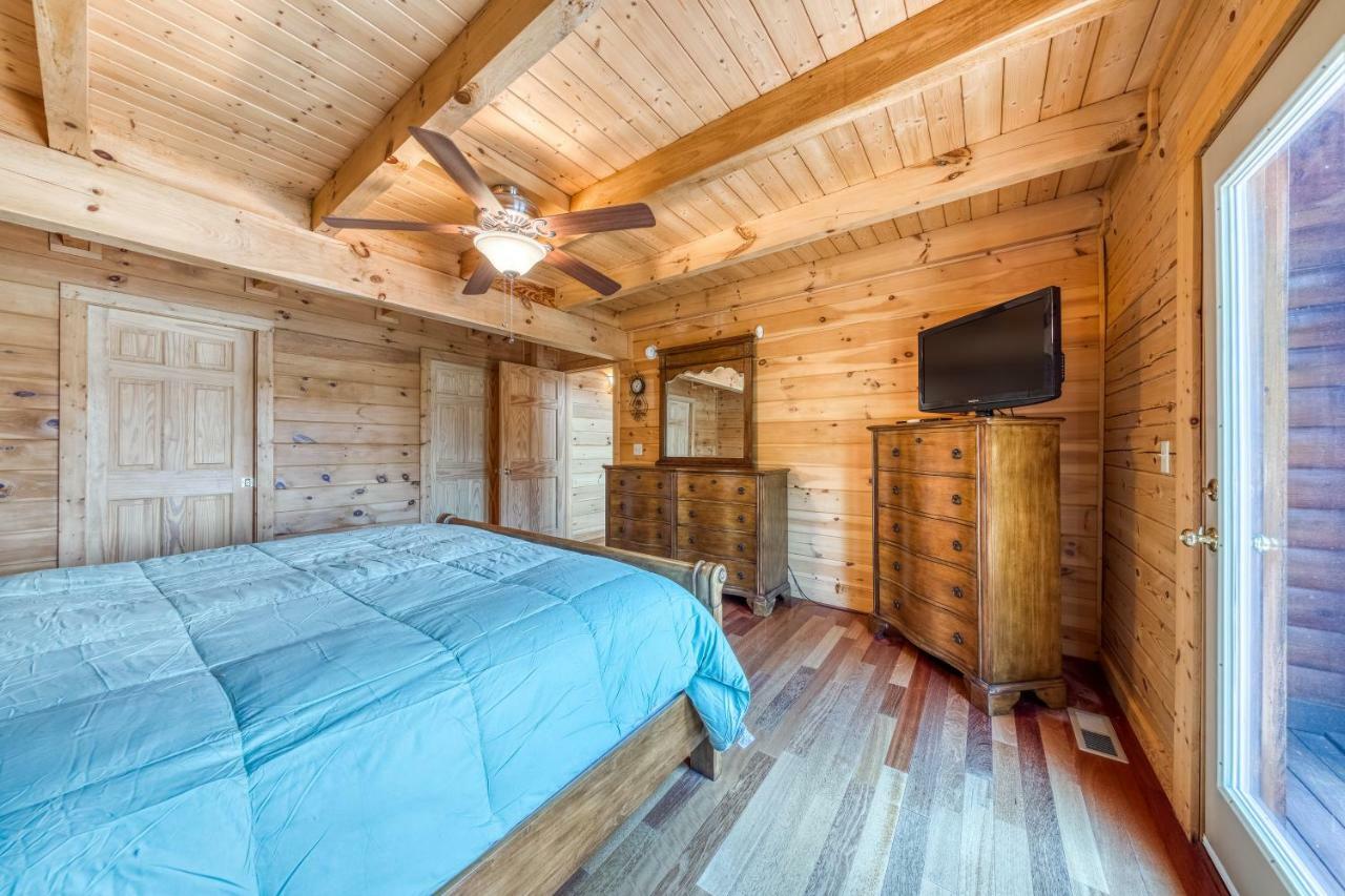 Majestic Lakefront Lodge Sevierville Ngoại thất bức ảnh