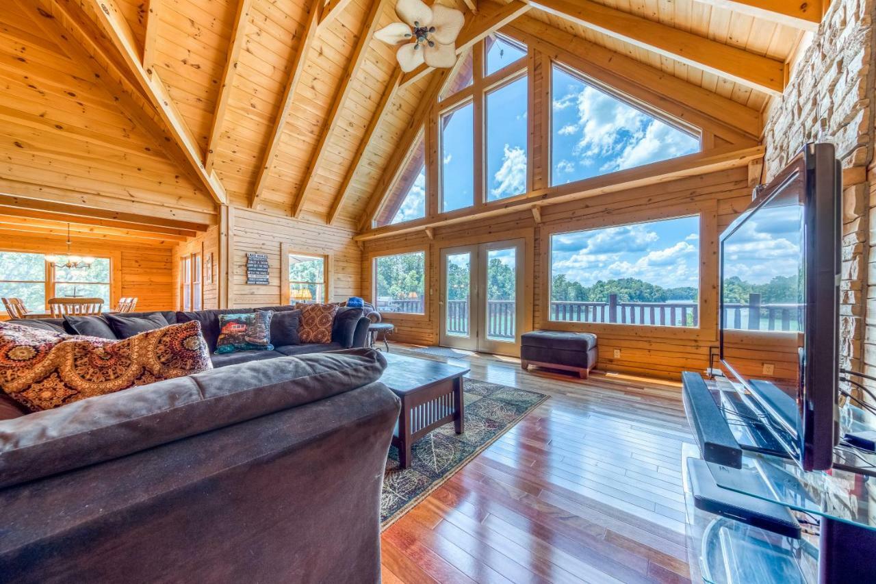 Majestic Lakefront Lodge Sevierville Ngoại thất bức ảnh