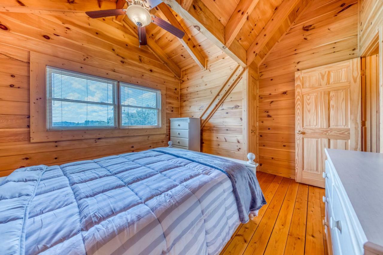 Majestic Lakefront Lodge Sevierville Ngoại thất bức ảnh