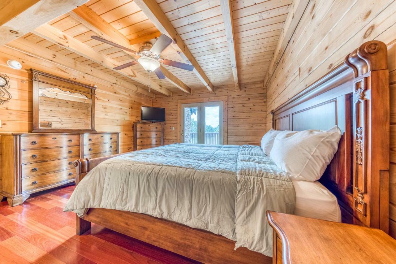 Majestic Lakefront Lodge Sevierville Ngoại thất bức ảnh