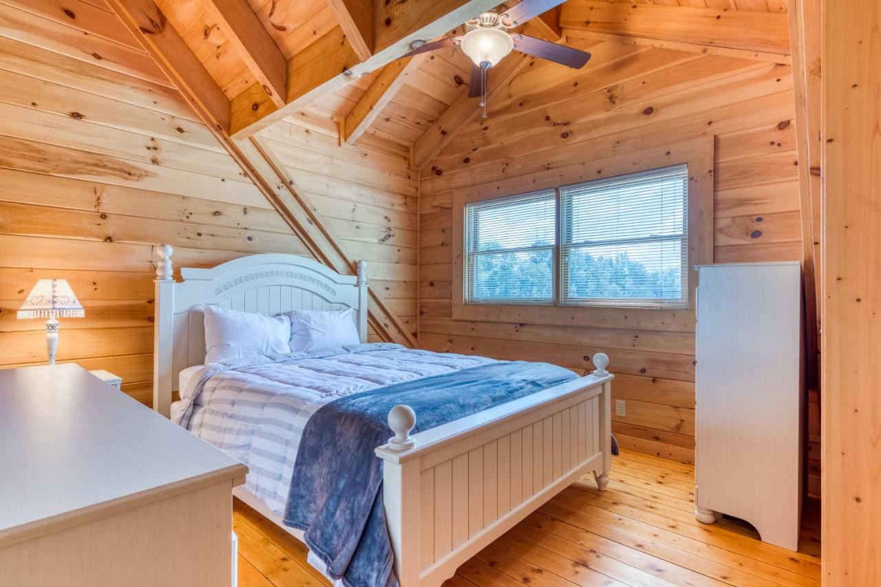 Majestic Lakefront Lodge Sevierville Ngoại thất bức ảnh