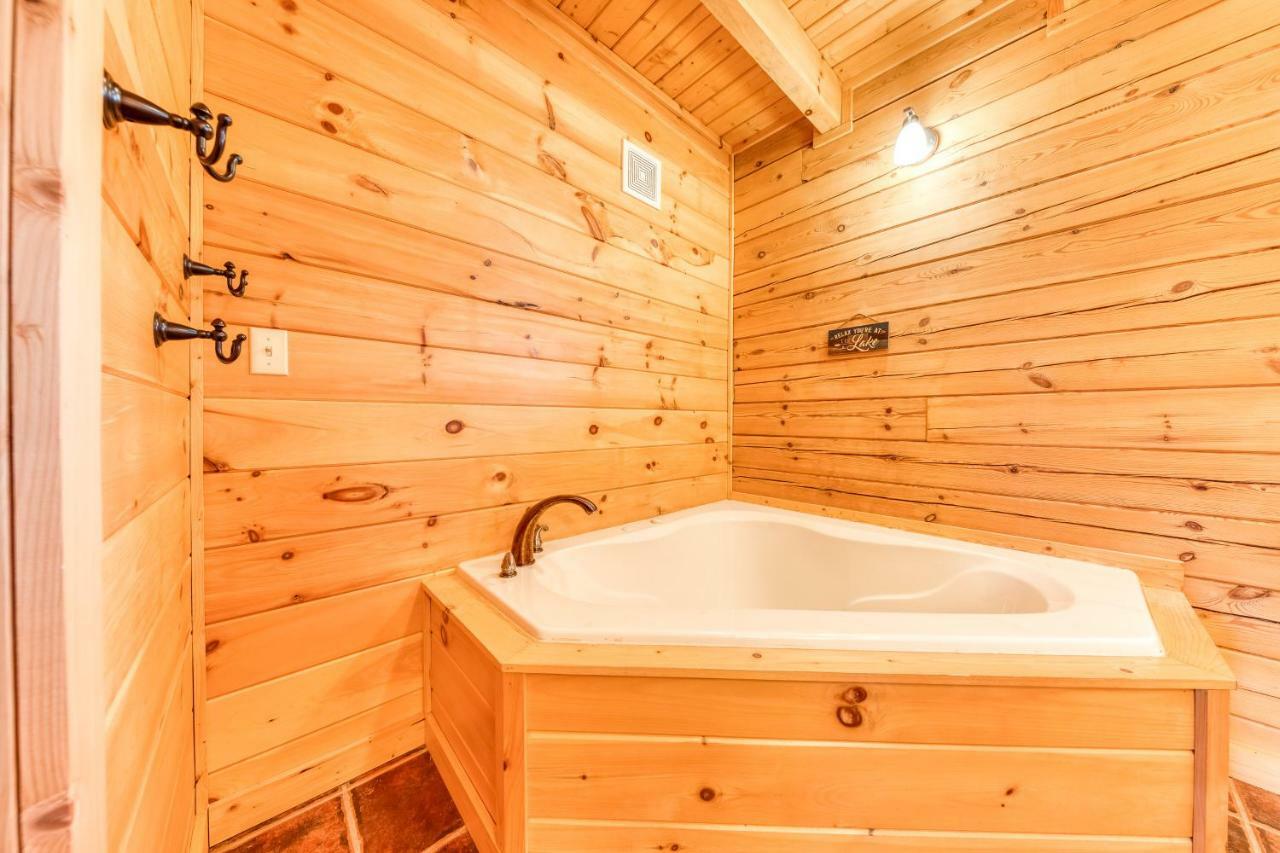 Majestic Lakefront Lodge Sevierville Ngoại thất bức ảnh